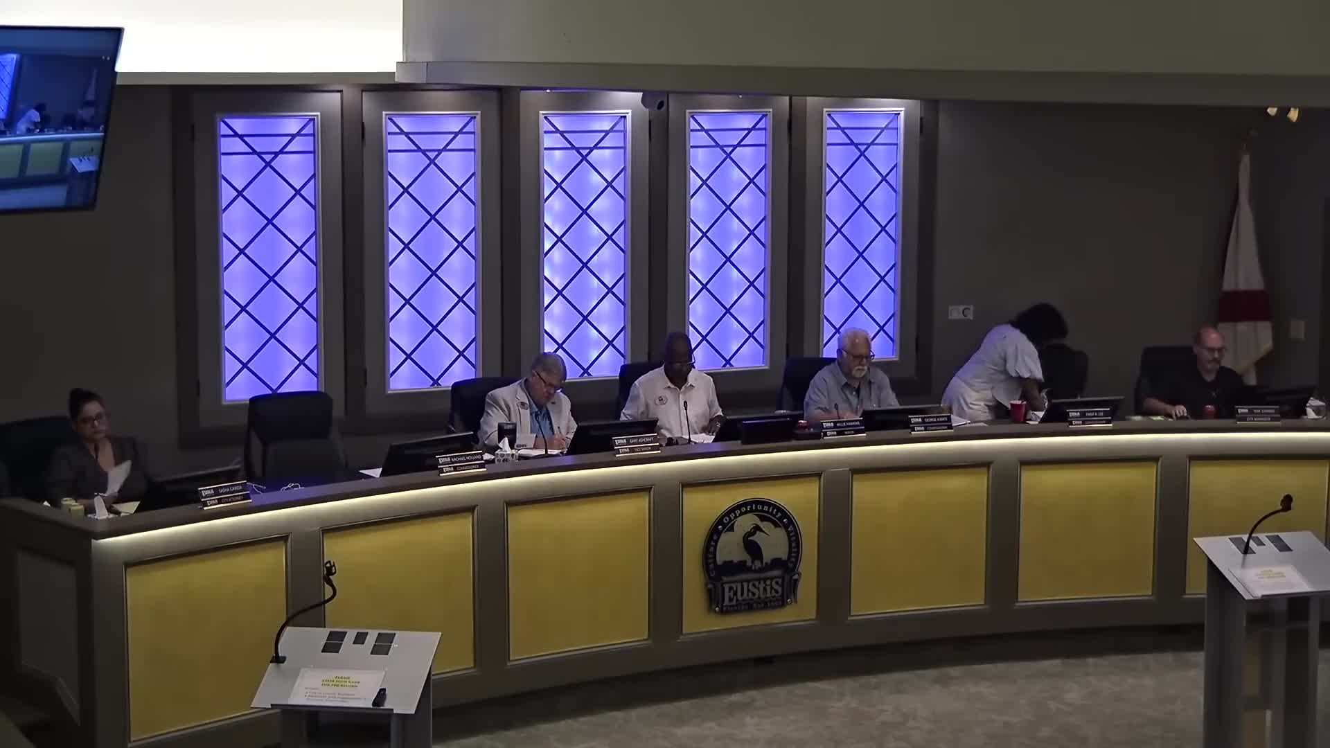 Commission directs targeted marketing of downtown master-plan sites, tells staff to close prior RFQ