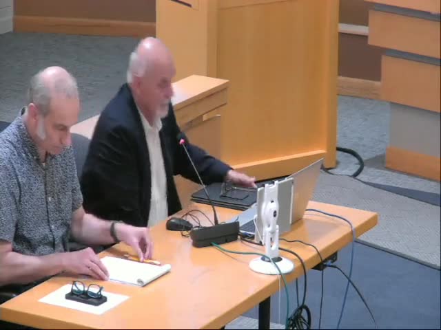 Staff seeks 10‑foot cut to 70 Fifth Place West right‑of‑way; council holds public hearing