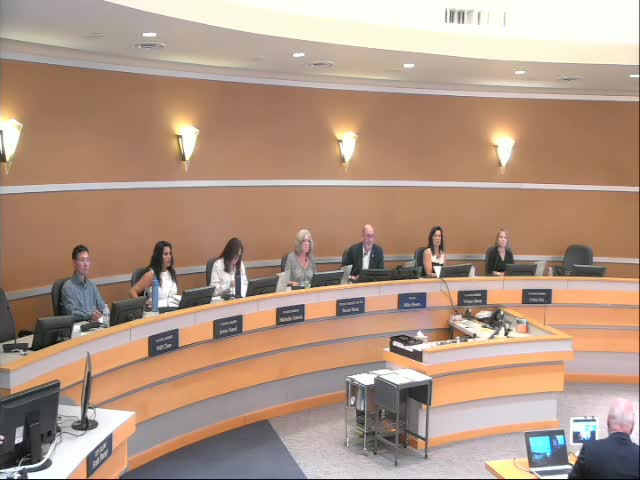 Edmonds revises street‑vacation rules; council votes on appraisers, appeal period and notice