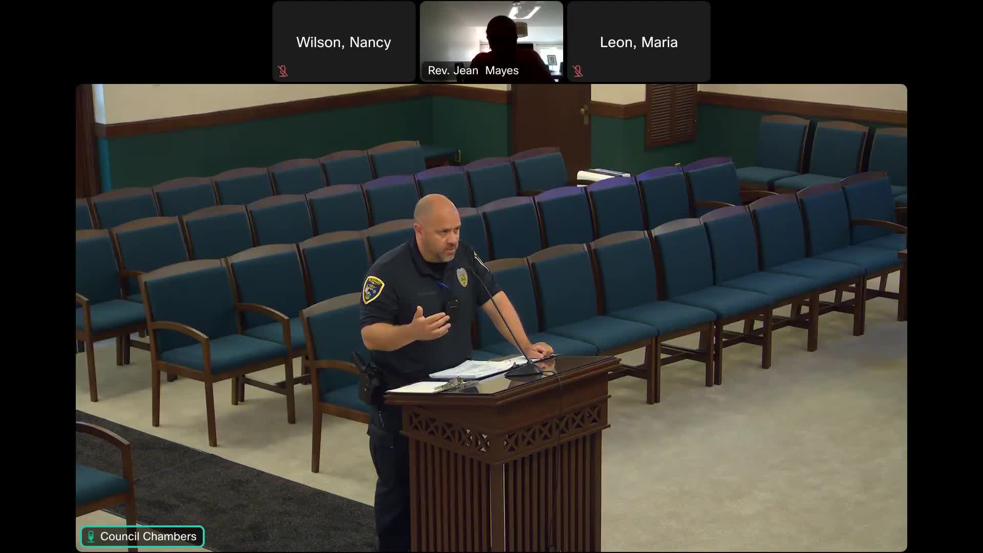 Commissioner Mays highlights professionalism and leadership in Oak Lawn police response