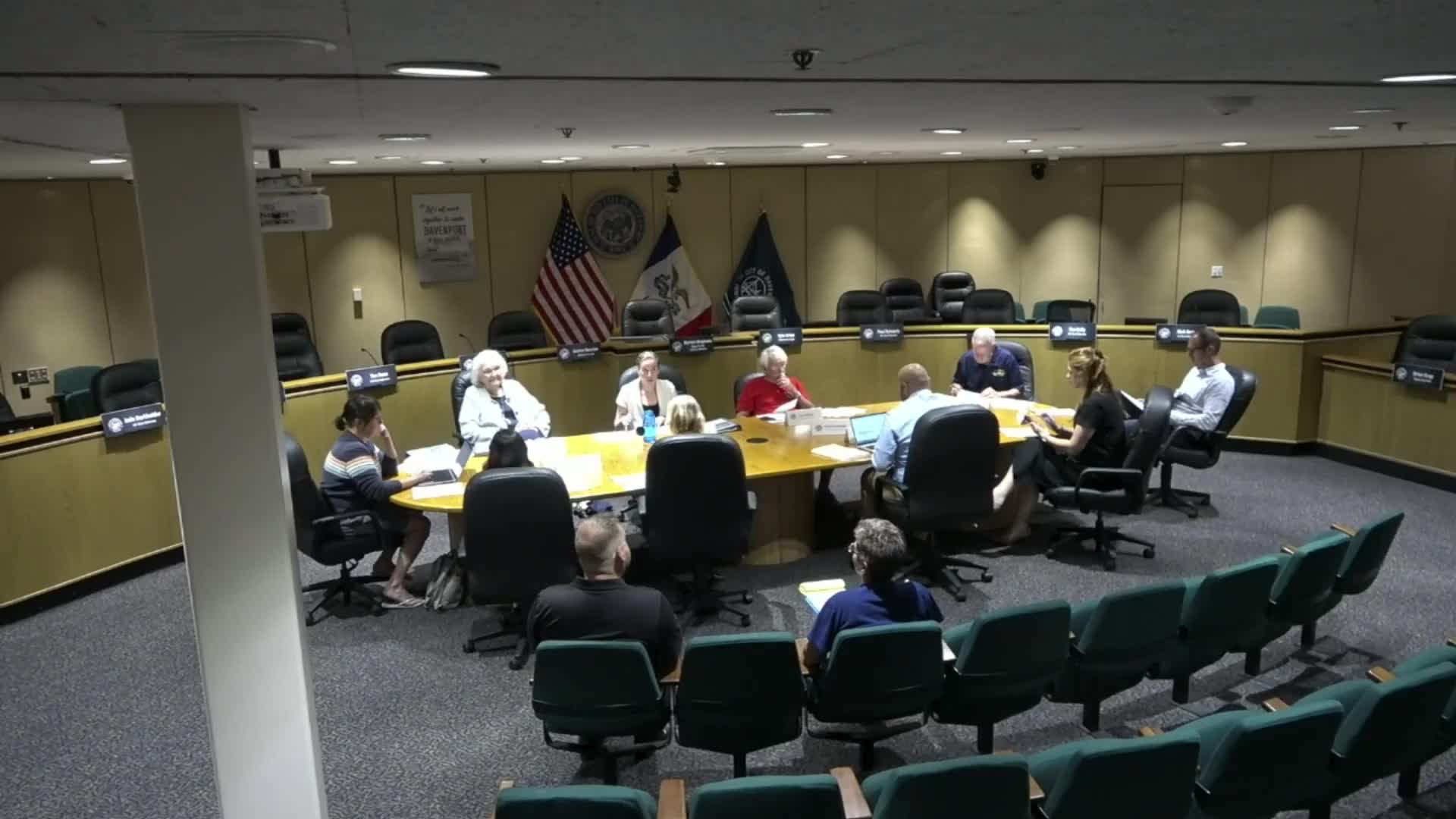 Commission recommends Lindsay Park Marina management and lease agreements to city council