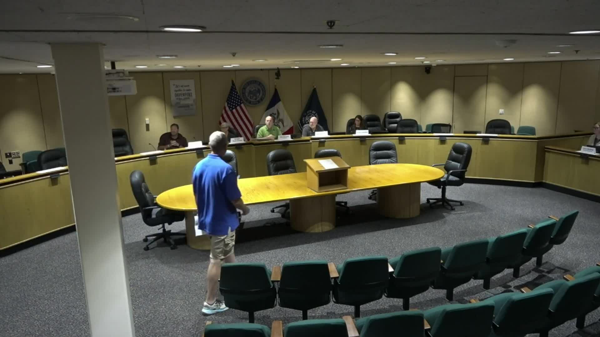 Davenport board approves variance for detached garage at 455 S. Fairmont St.