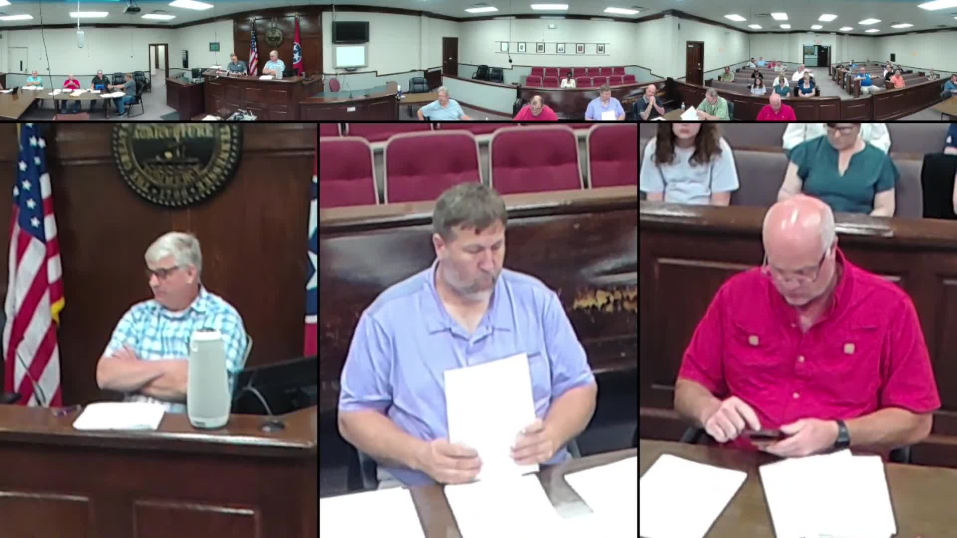 Commission authorizes purchase of solid-waste truck from reserve funds