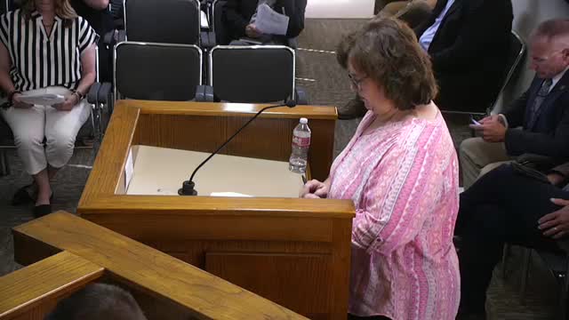 Grayson County Commissioners Approve Bids for Security Fence and Employee Workwear