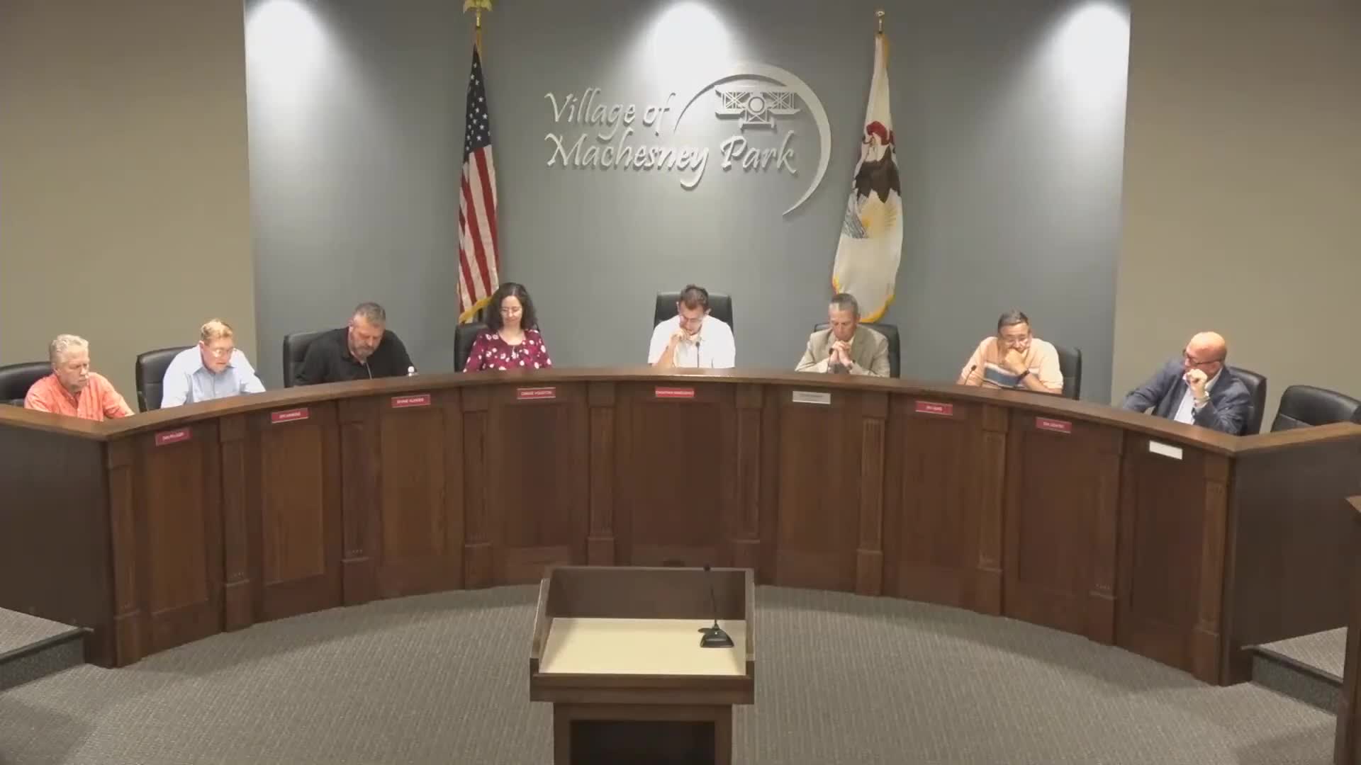 Planning and Zoning Commission backs special-use permit to reopen used-car open sales lot at former Cycle M site