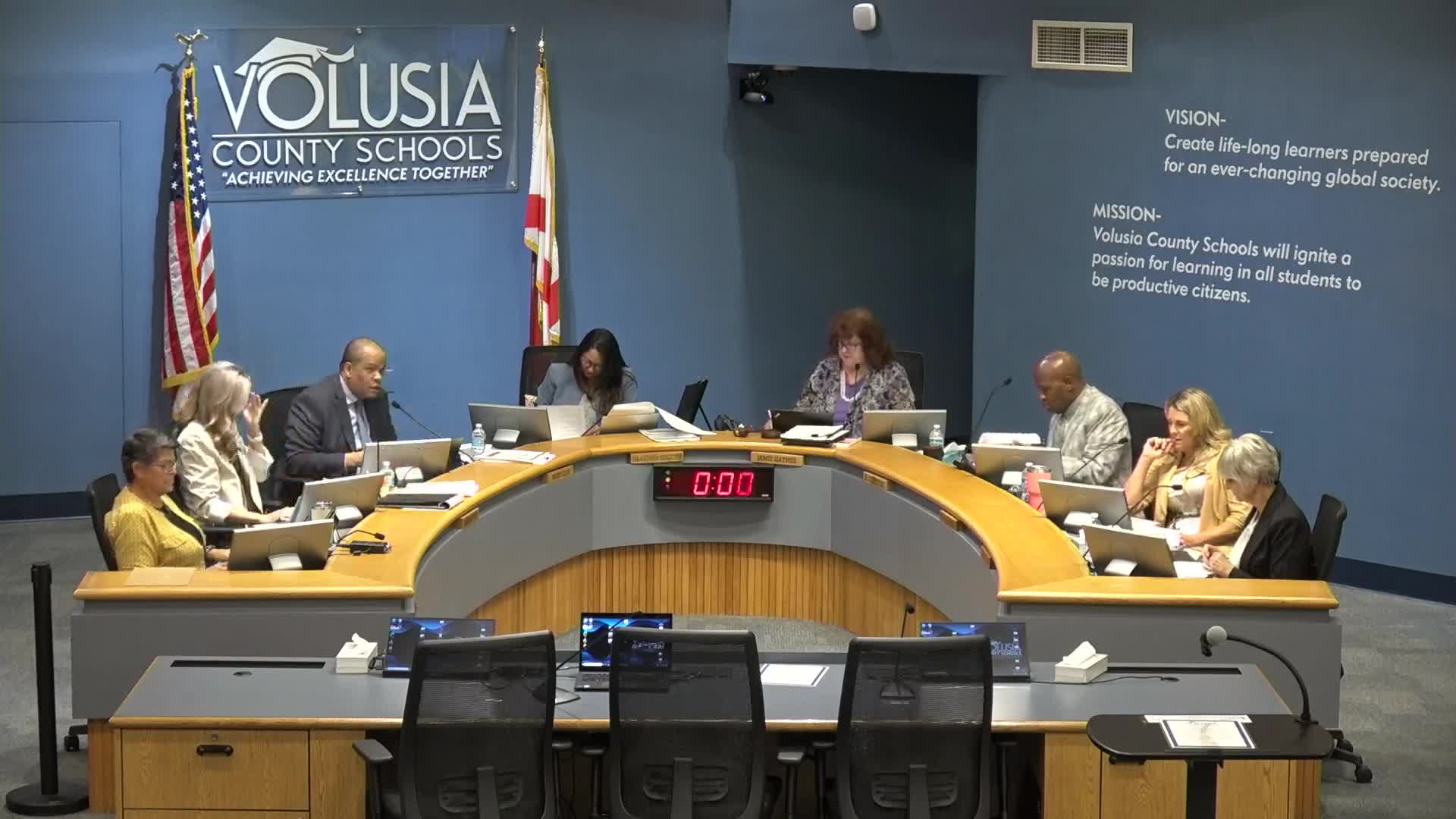 Board reviews bus contract amendment; staff says $5,000 per‑bus price increase tied to tariffs and will not exceed budget this year