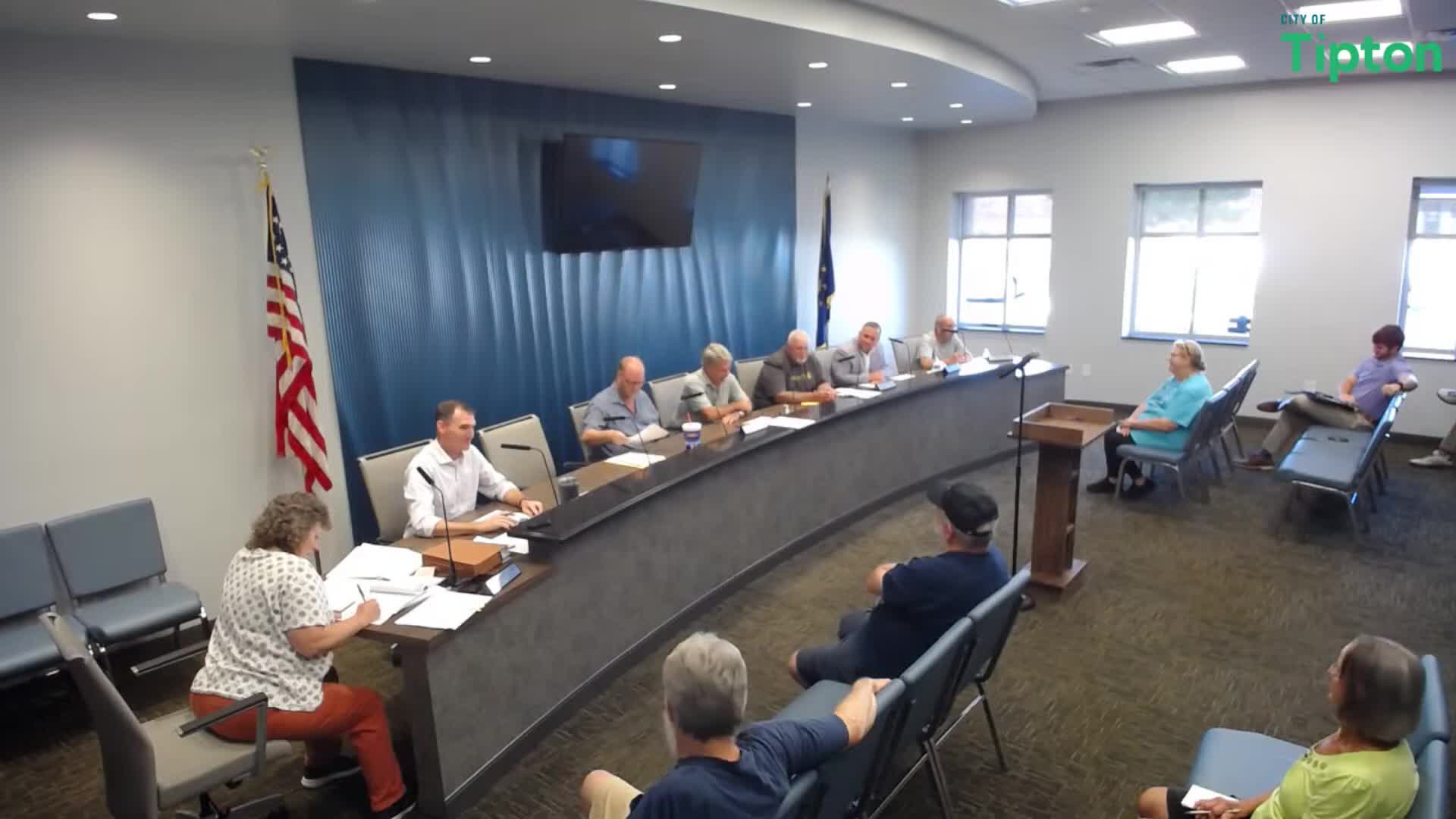 City weighing trash-rate increase and purchase of grapple truck to cut bulk pickup costs