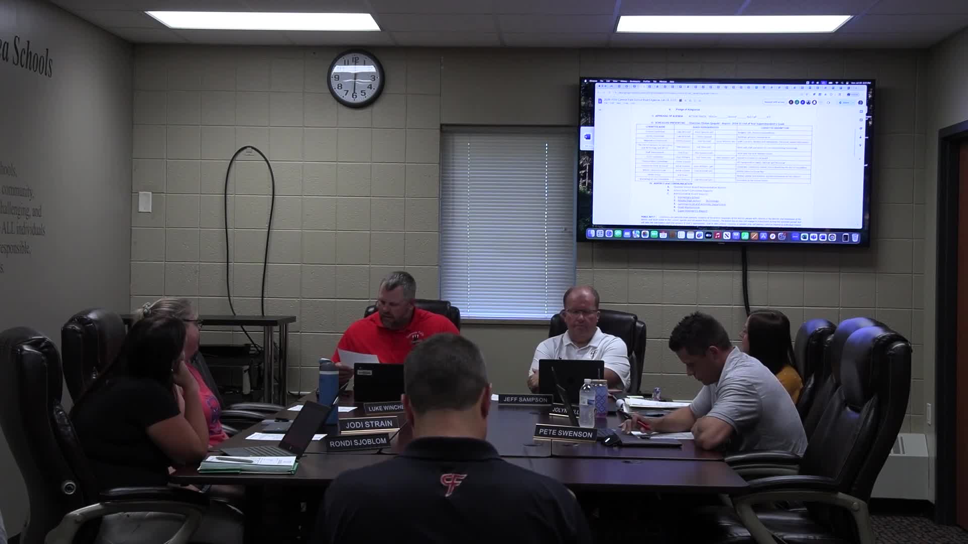 Cannon Falls school board gives superintendent positive year-end evaluation, adopts 2025-26 goals