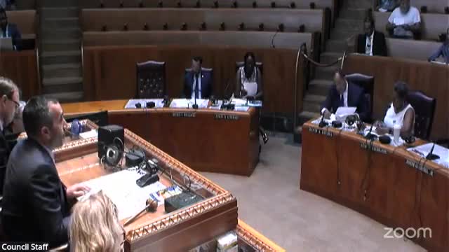 Applicant seeks special-use permit for mixed residential use at 162 Kearns; committee sends without recommendation