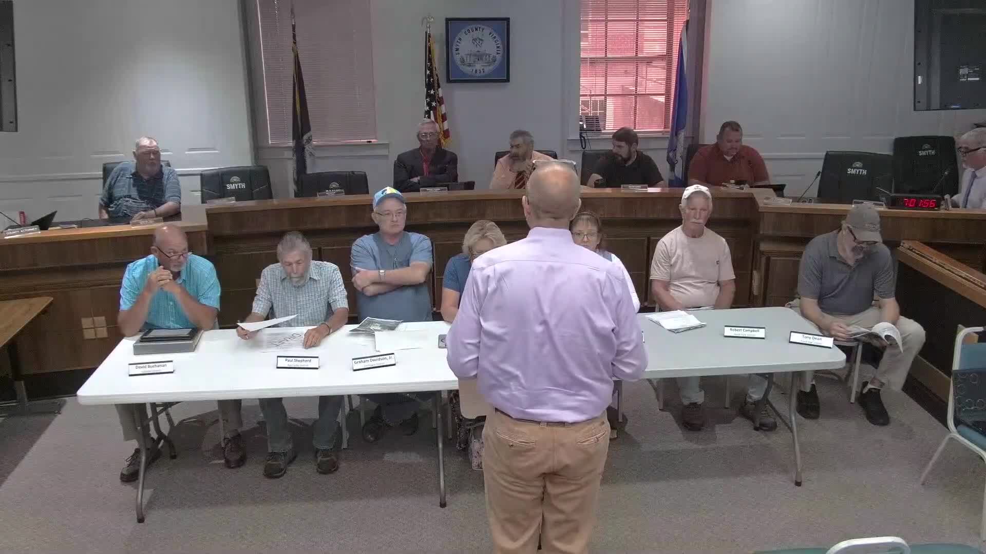 Planning commission recommends approval of special-use permit for two-site campground on Flatridge Road