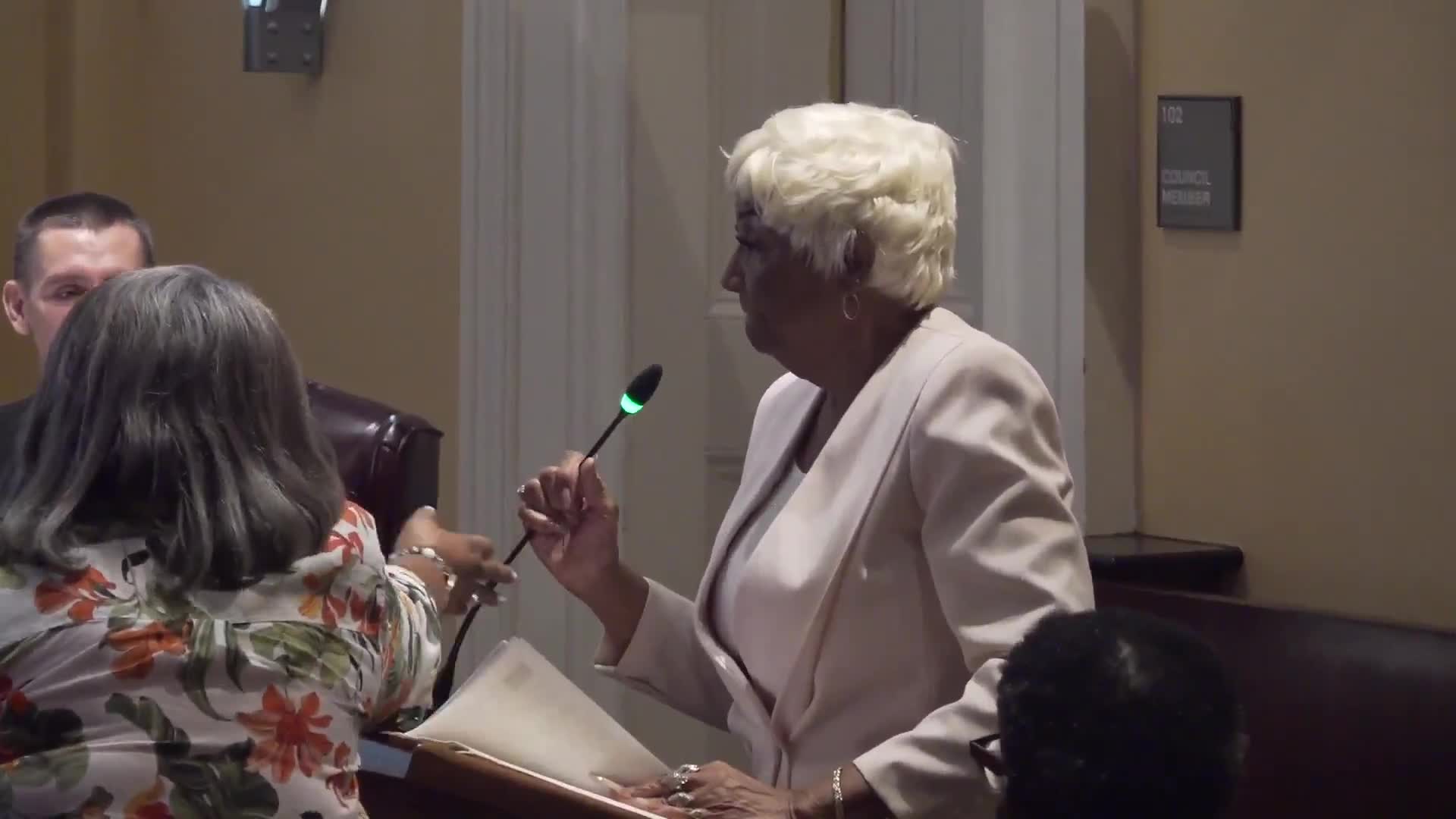 Residents, owner and city officials press for repairs after water outage and safety complaints at several Jackson apartment complexes