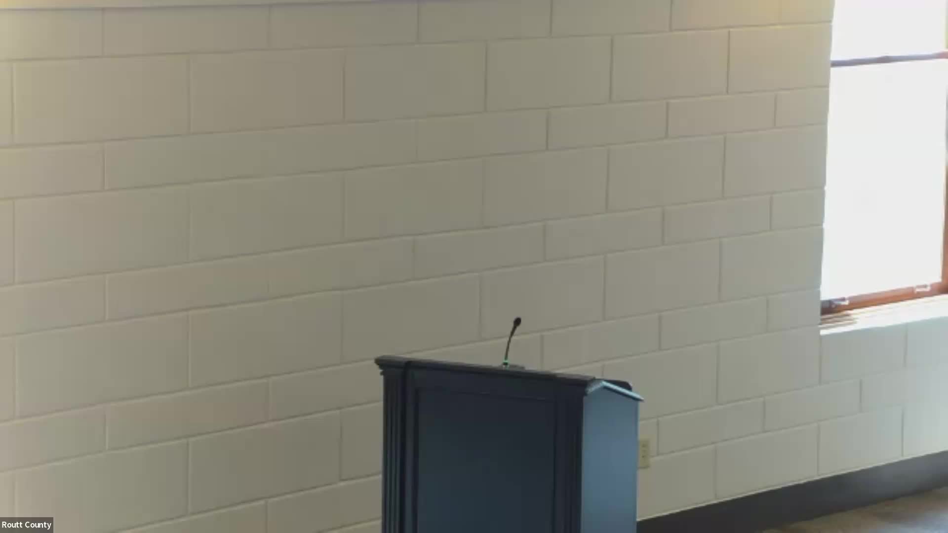 Commissioners approve Steamboat Gravel s 2026 road-use permit with conditions and county legal review of closures