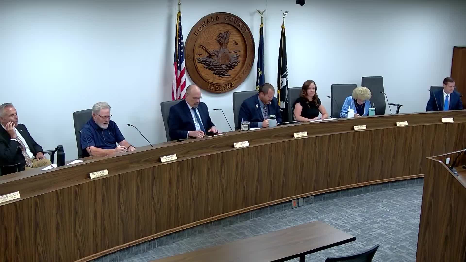 Council okays vehicle purchase, 911 payment and staff bonus for sheriff’s office