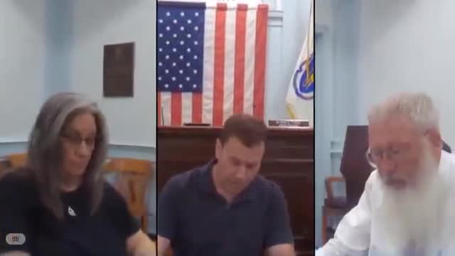 Committee recommends two secondhand-dealer licenses for full council approval