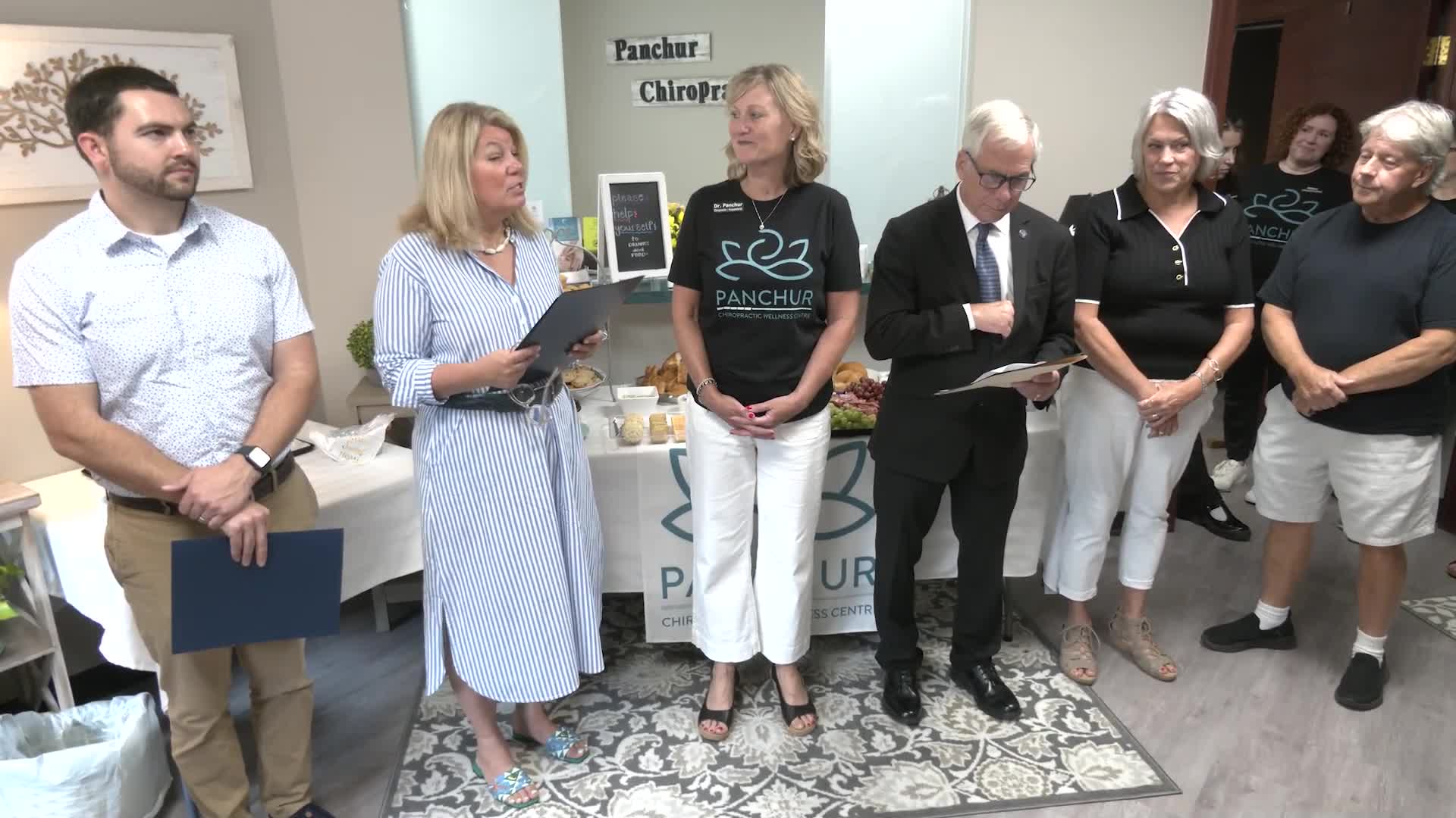 Mayor Hanwell Celebrates New Chiropractic Business Opening in Medina