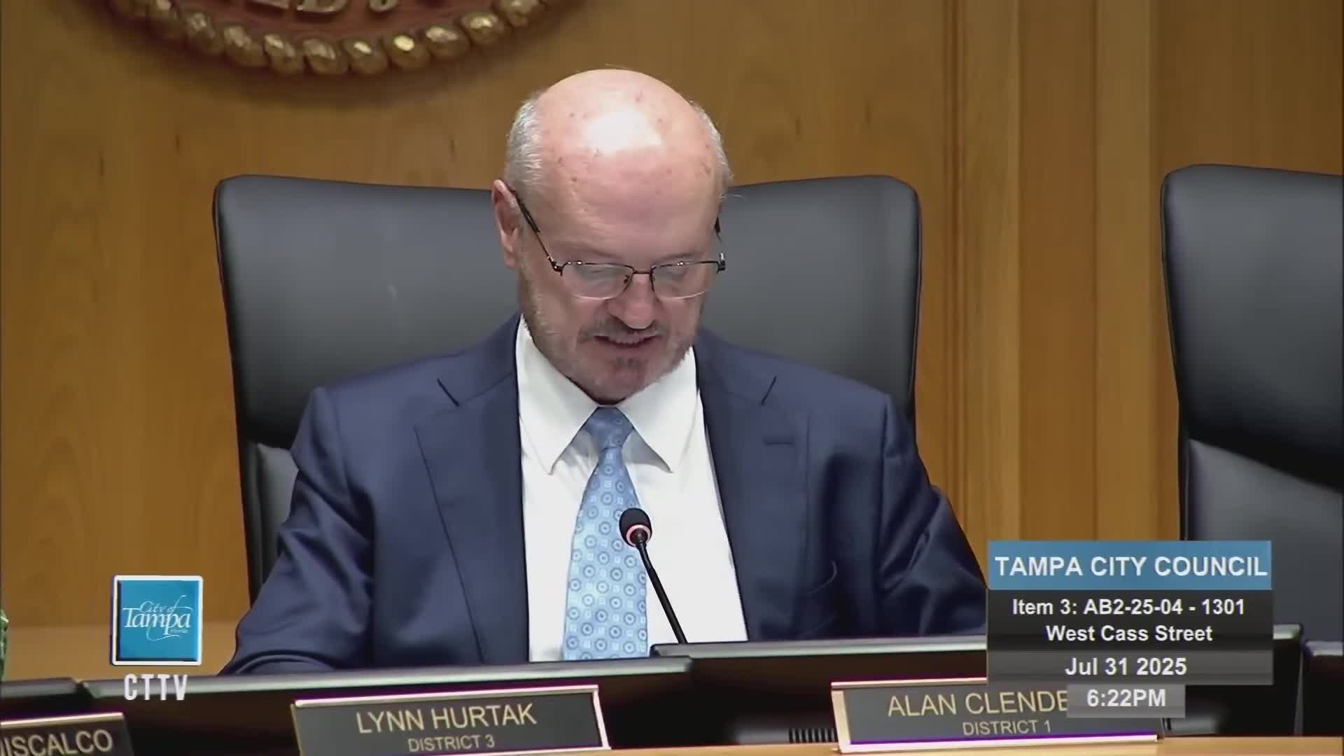 Council denies Saddlebags’ request to extend Ybor hours to 2 a.m.; neighbors and council divided