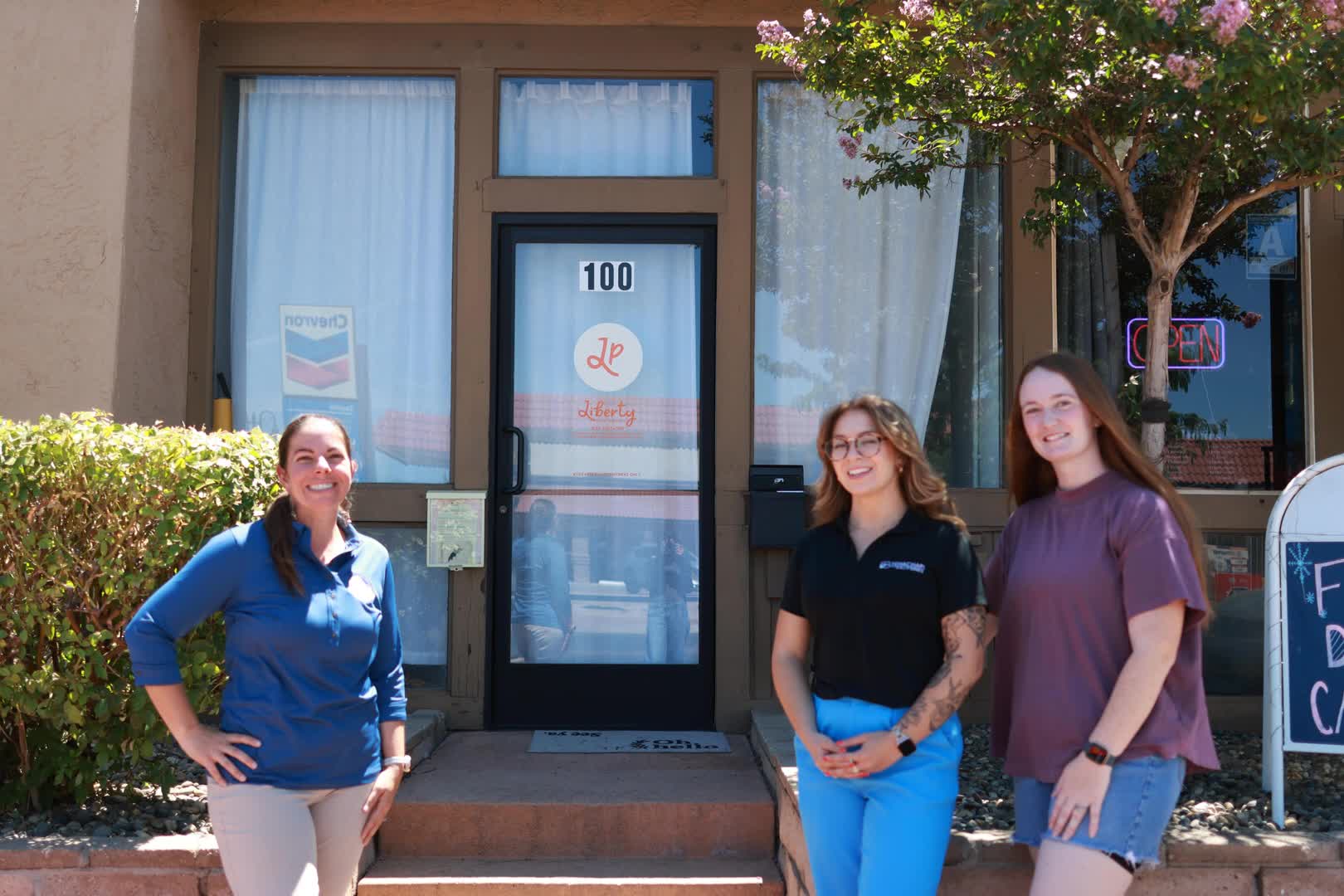 Local Photographer Liberty Discusses Community Support in Tehachapi Business