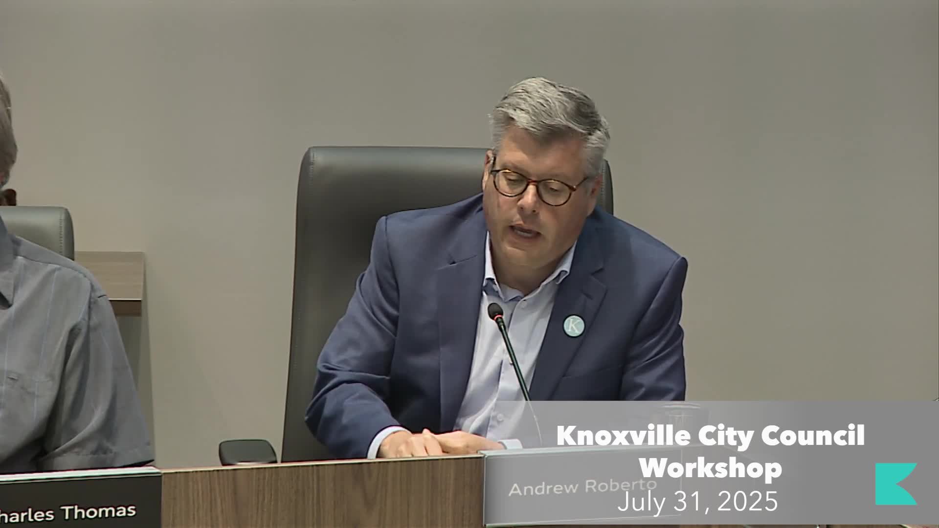 Knoxville Council Discusses Enforcement of AirBNB Compliance Regulations
