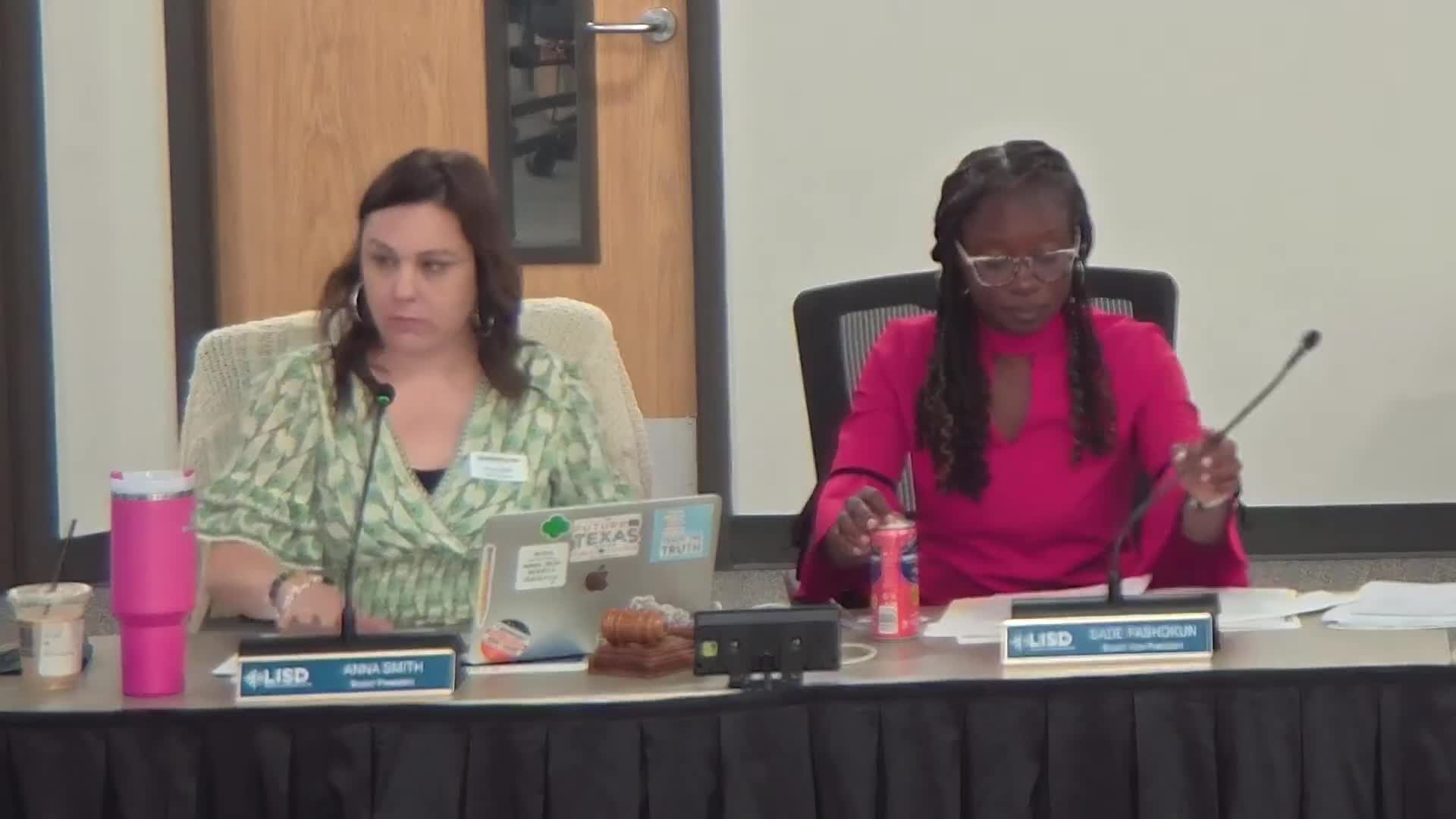 Parents, students and residents urge Leander ISD board to pause school-closure plans, cite equity and data concerns