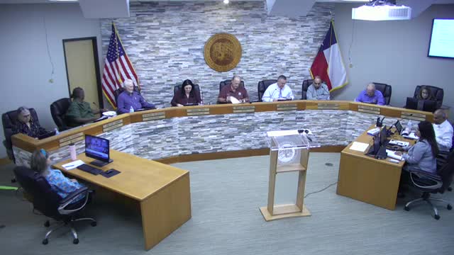 Andrew Heston addresses Lake Jackson City Council ahead of March primaries