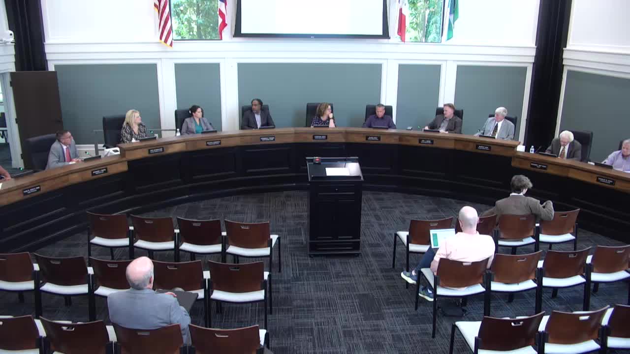 Council Debates Appointment Authority for Finance Director and City Attorney Roles