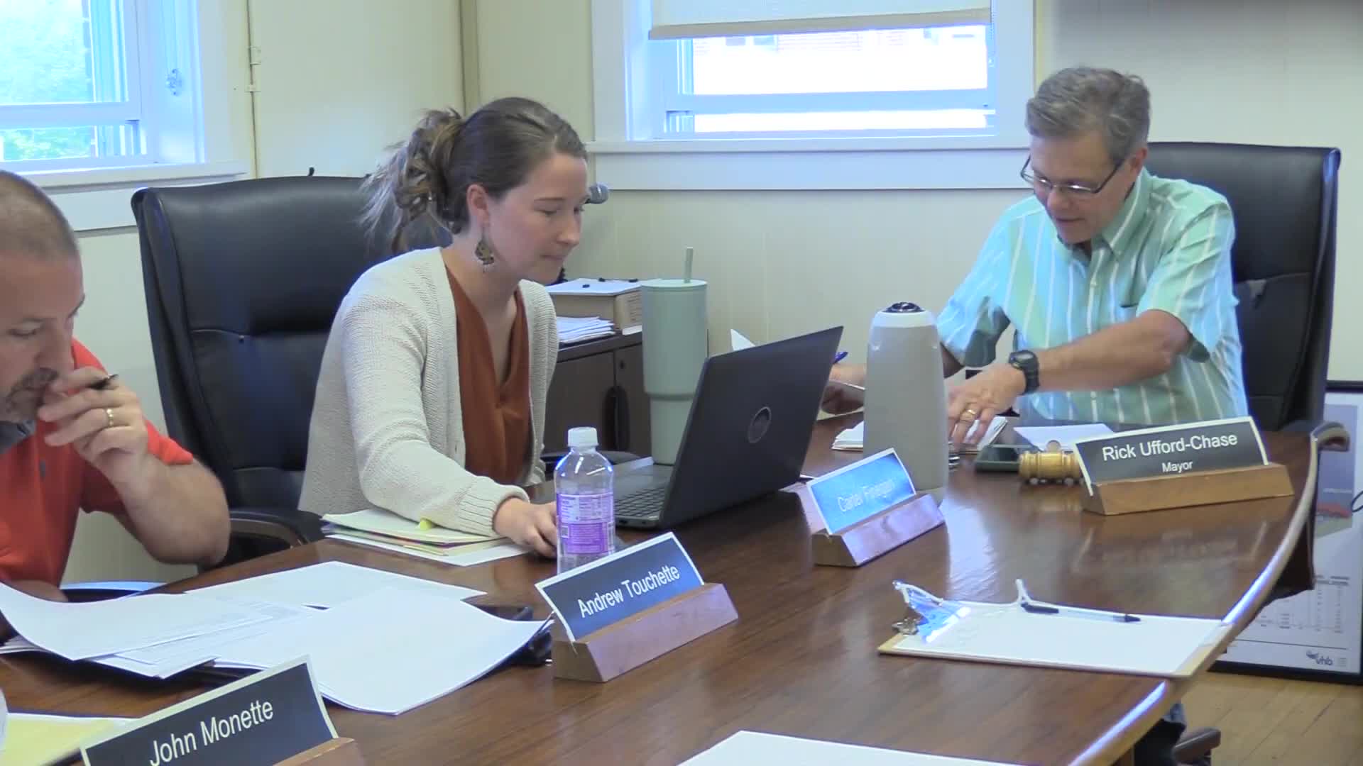 Newport council gets TIF feasibility update; approves design contract and hires broker for downtown redevelopment