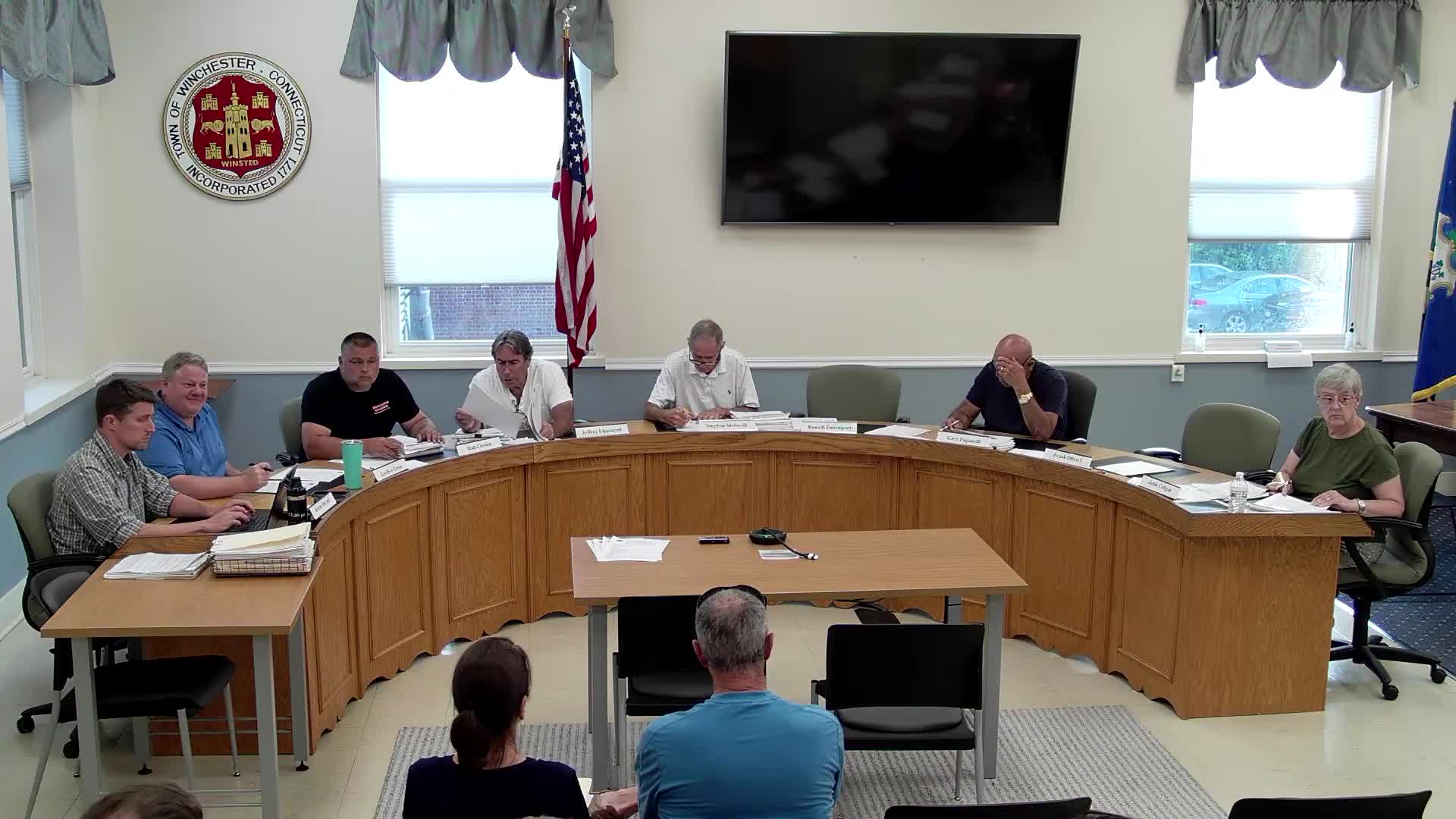 Commission continues 406 A East Wakefield wall repair; applicant to submit full-size, legible plans