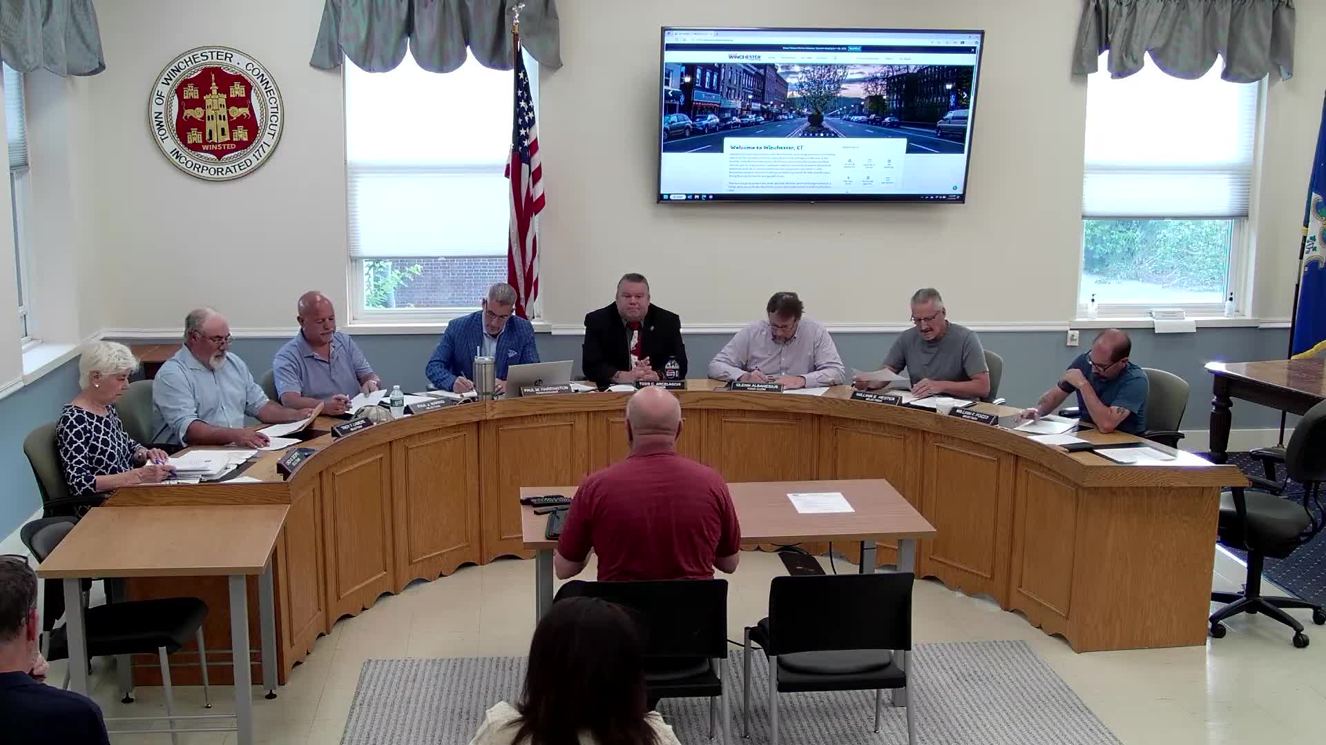 Residents urge ordinance requiring 5-day public notice for changes to town office hours after clerk opened office before referendum