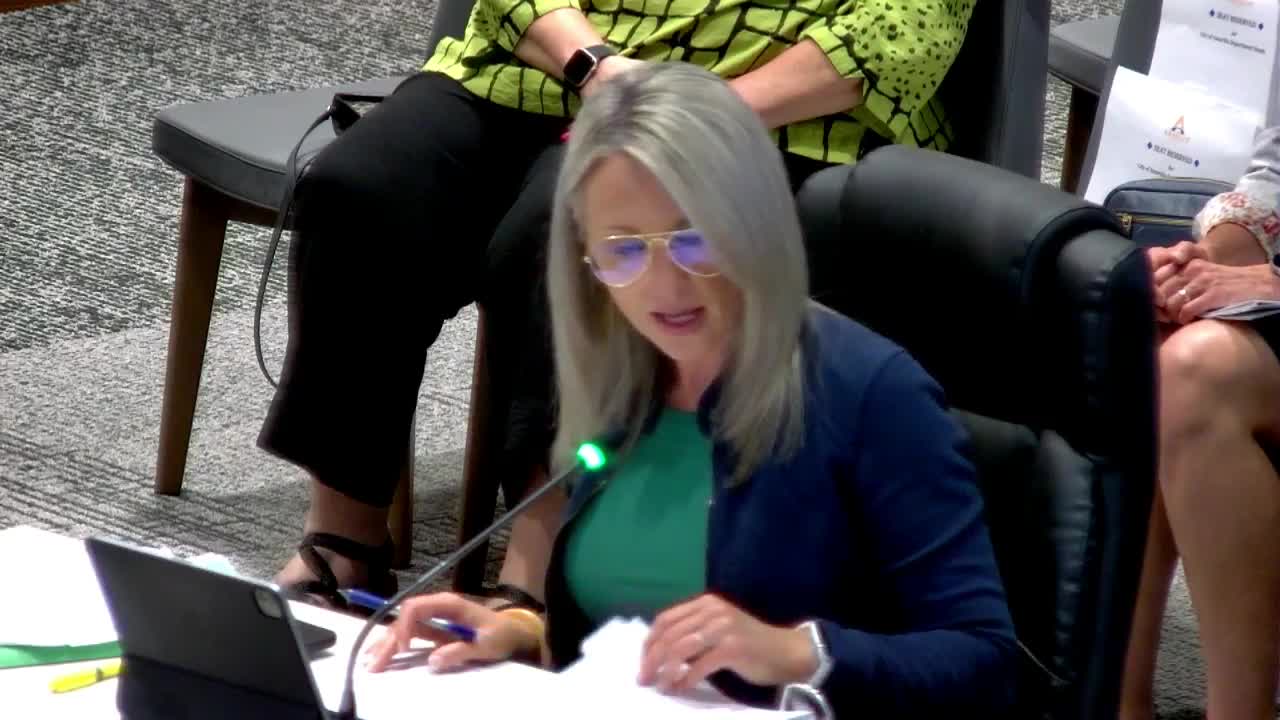 Mayor Leads Discussion As Lunch Arrives For City Meeting