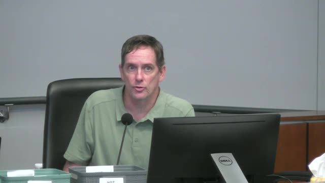 Experts Discuss Post Oak Growth and Native Grasses in Texas Ecosystems
