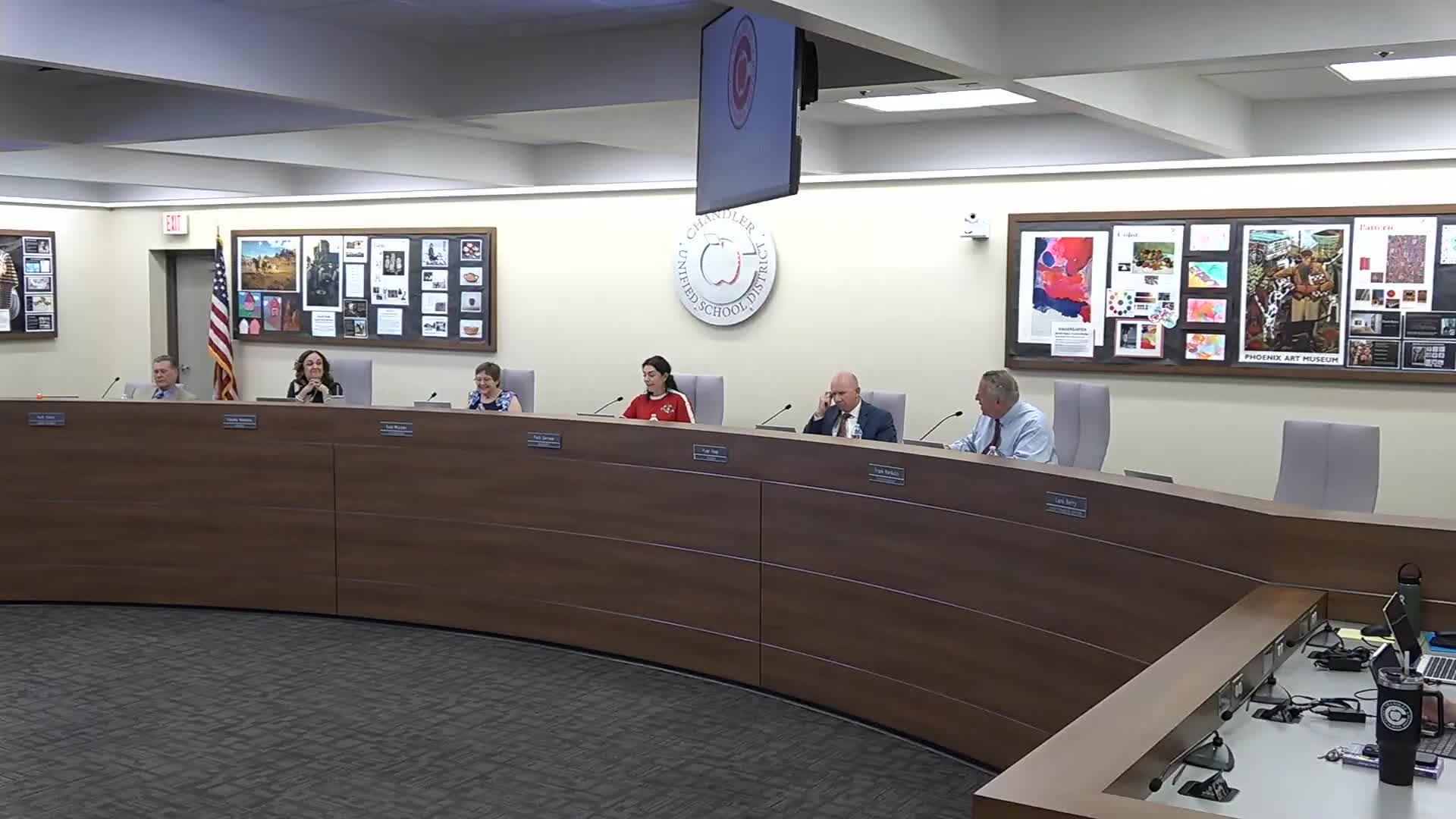 Superintendent Narducci Welcomes New Administrators for Chandler Unified School Year