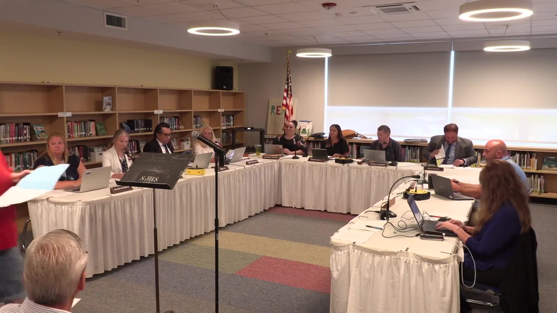 Pleasant View PTO donates $3,095 in rubberized mats for school Gaga pit; committee accepts donation