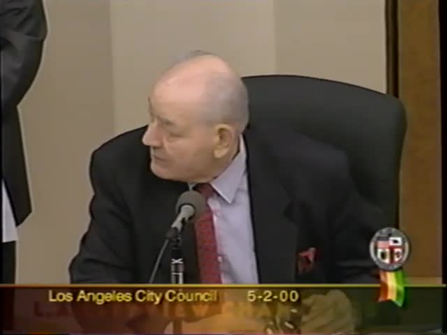 Los Angeles City Council Hosts Yom HaShoah Invocation Amid Student Participation