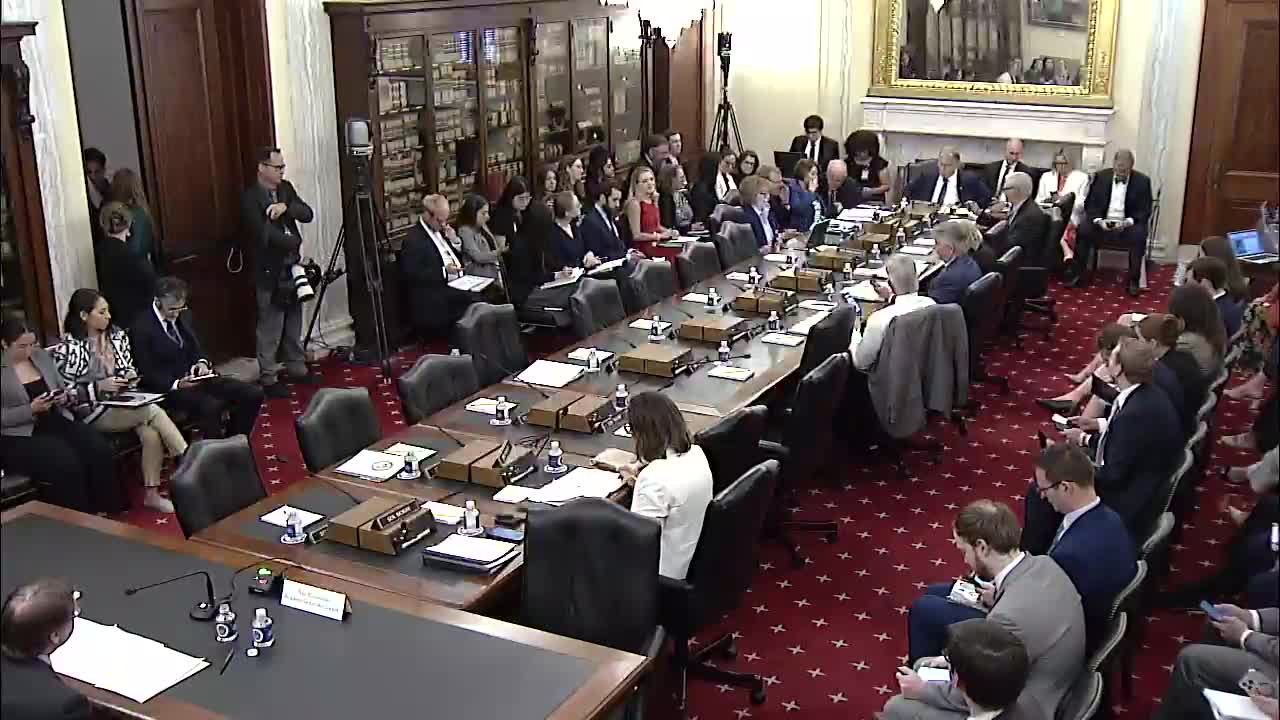 Hearing Examines USDA Reorganization Proposal Amid Concerns from Senator Klobuchar