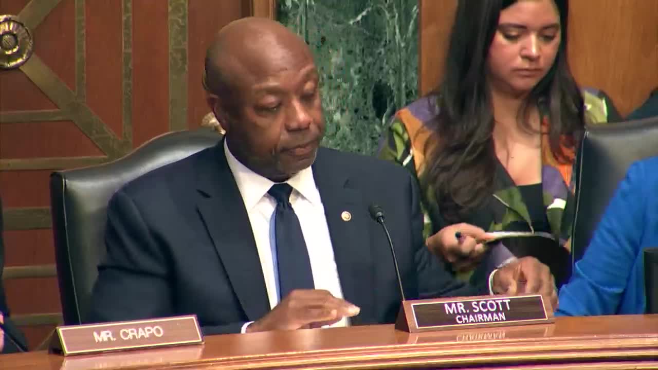 Senate Banking Committee unanimously advances bipartisan Road to Housing Act of 2025