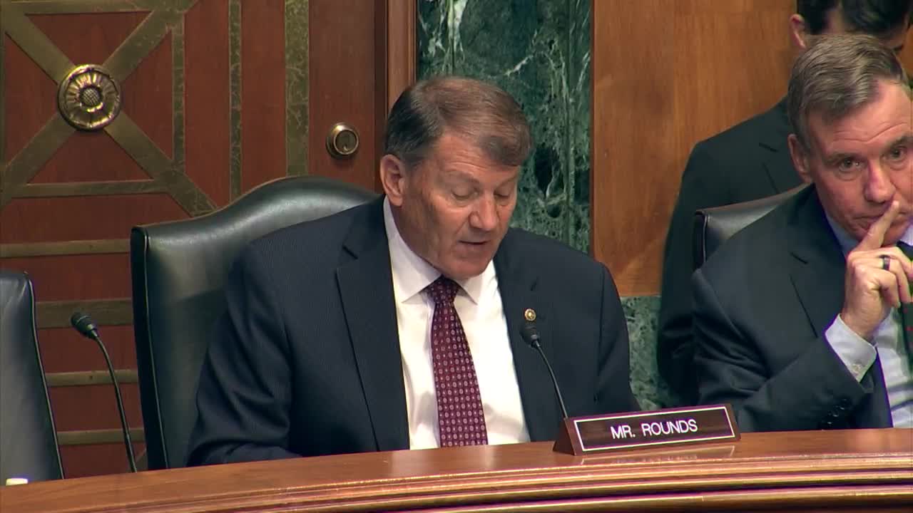 Senators Collaborate on AI Regulations and Consumer Protection at Hearing