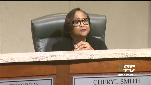 Grand Prairie approves commercial driver's license school on Avenue R