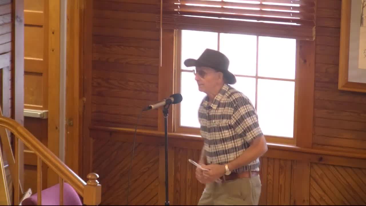 Rich Morse urges Clinton Town Council to support food pantry during budget discussions