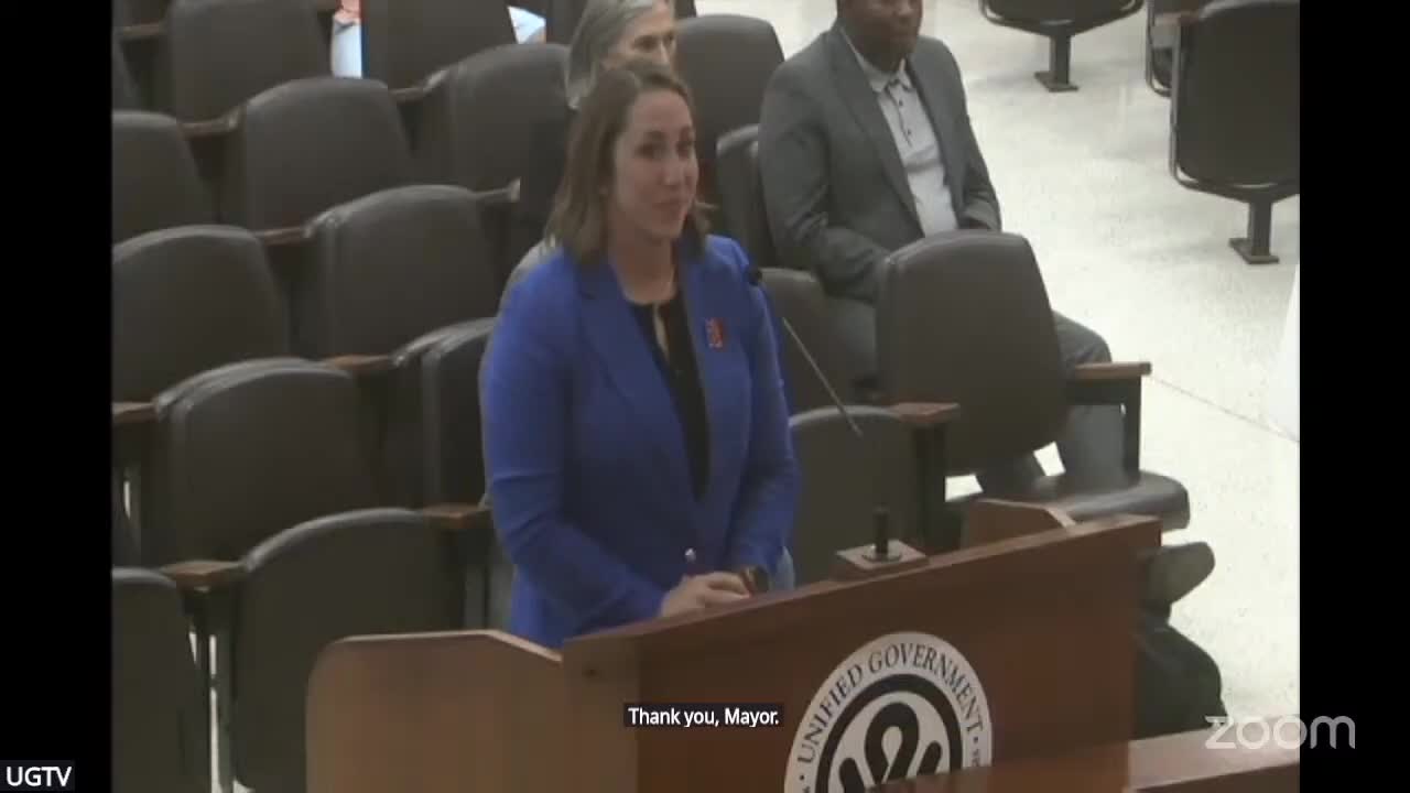 Commission splits on planning items: duplexes approved, grocery and data‑center votes produce withdrawals, board moves planning discretion to county admin