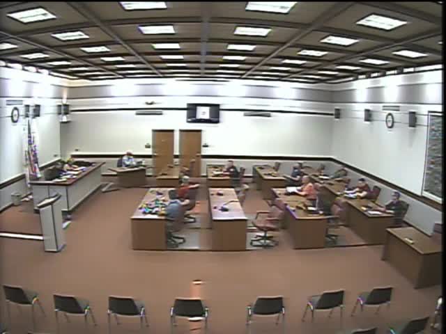 Committee recommends declaring sheriff squad cars and two transit buses surplus