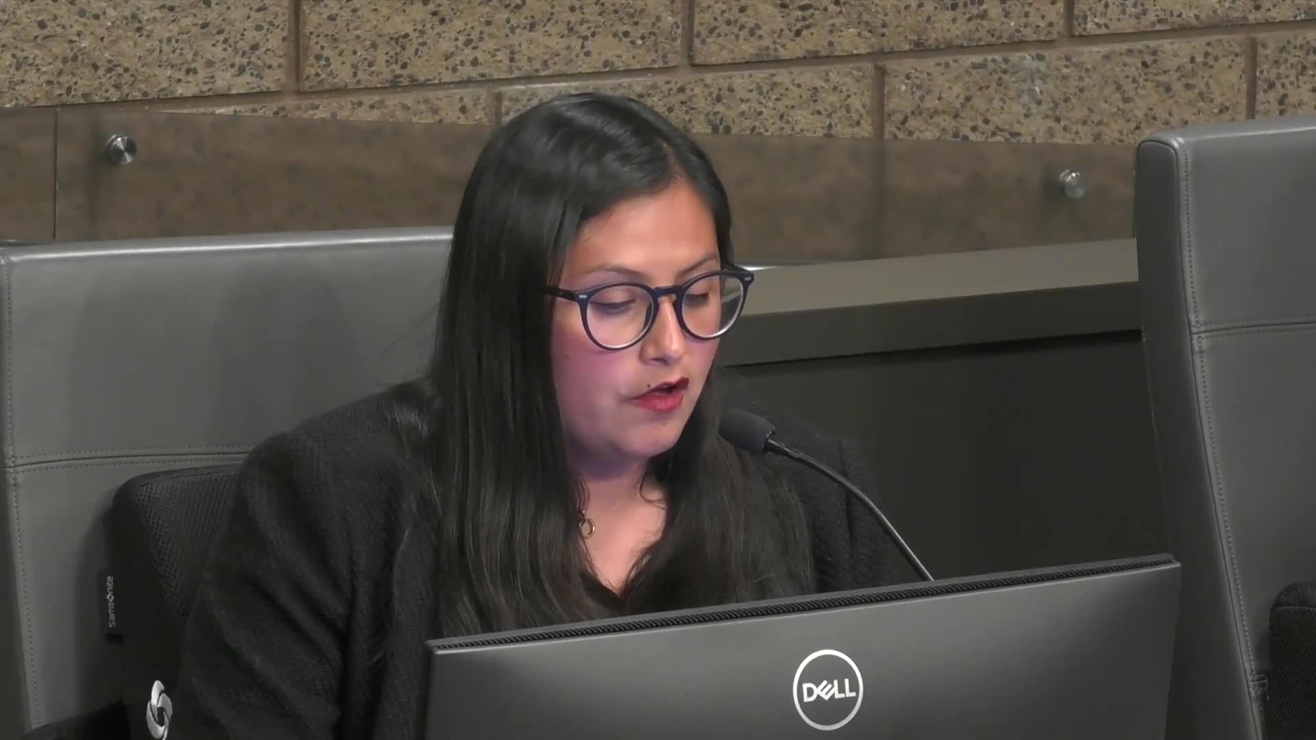 Community Voices Address Immigrant Concerns at Local Meeting