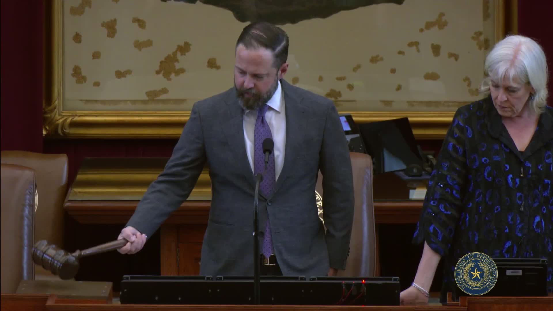 Session adjourned for lack of quorum; rescheduled for 1 p.m. Friday