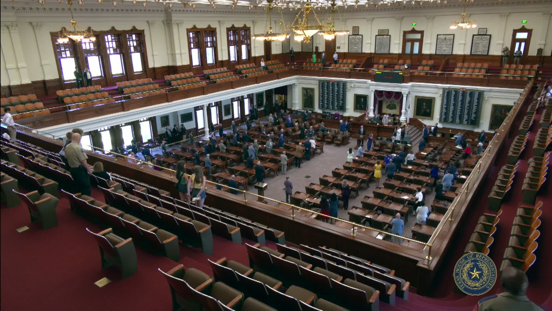 Lawmakers memorialize Kerr County flood victims and urge volunteer support for recovery