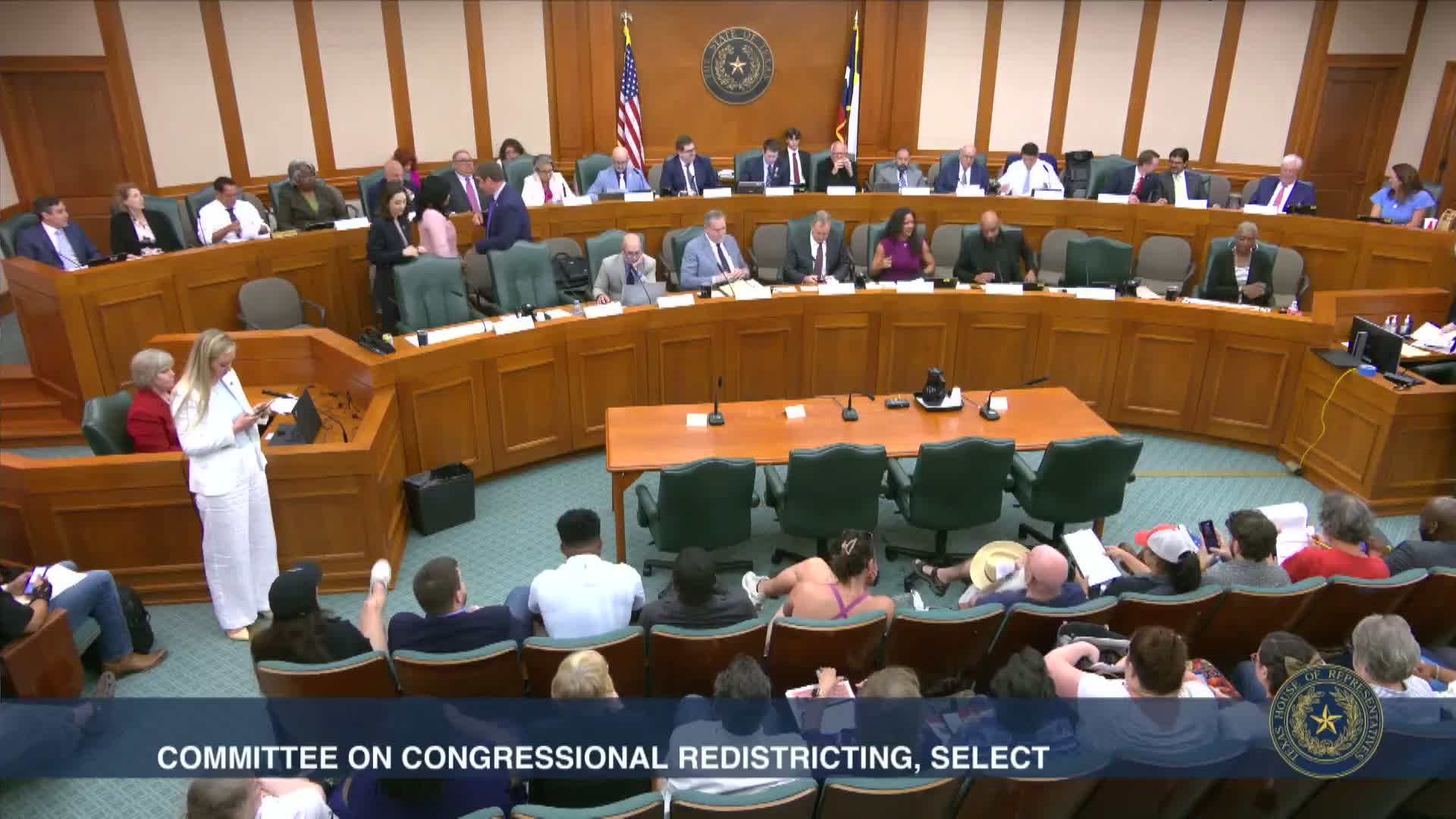 Texans flood Capitol to oppose mid‑decade congressional redistricting called after DOJ letter