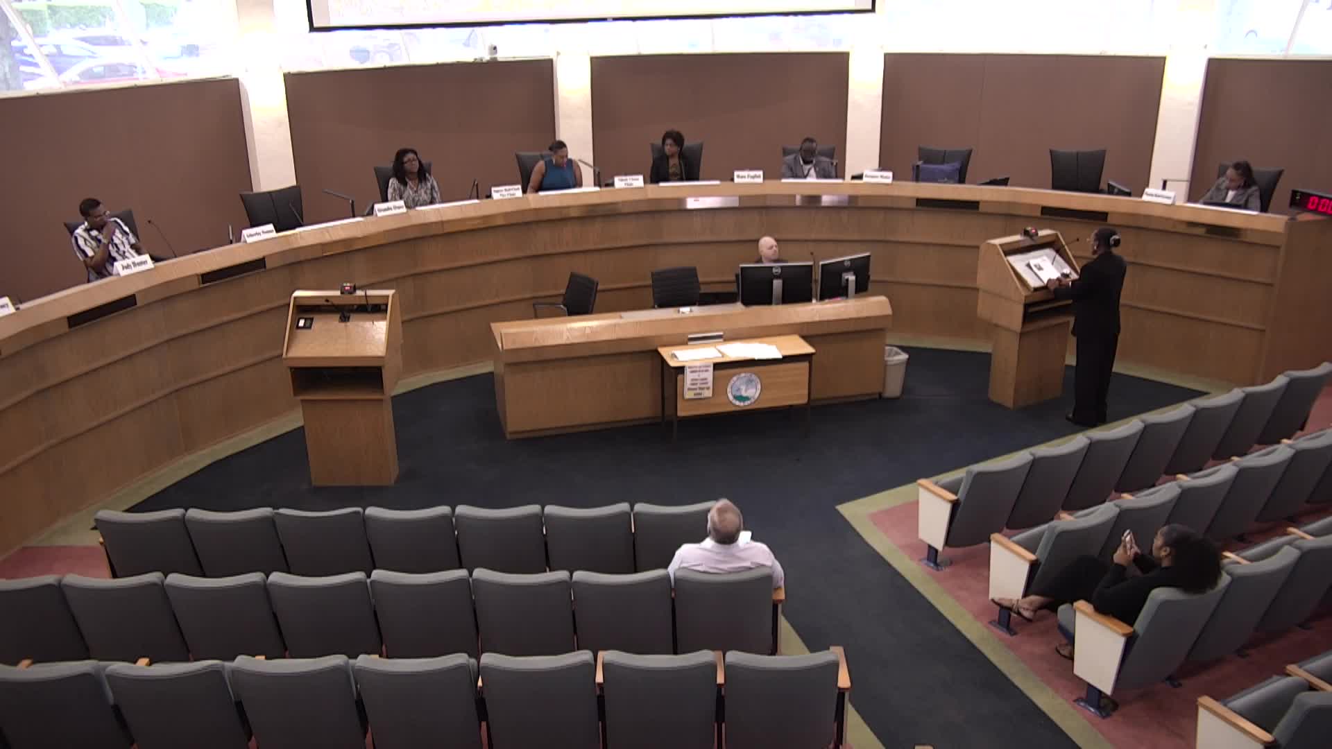 Kings Point Resident Questions Voting Conflict at Planning Board Meeting