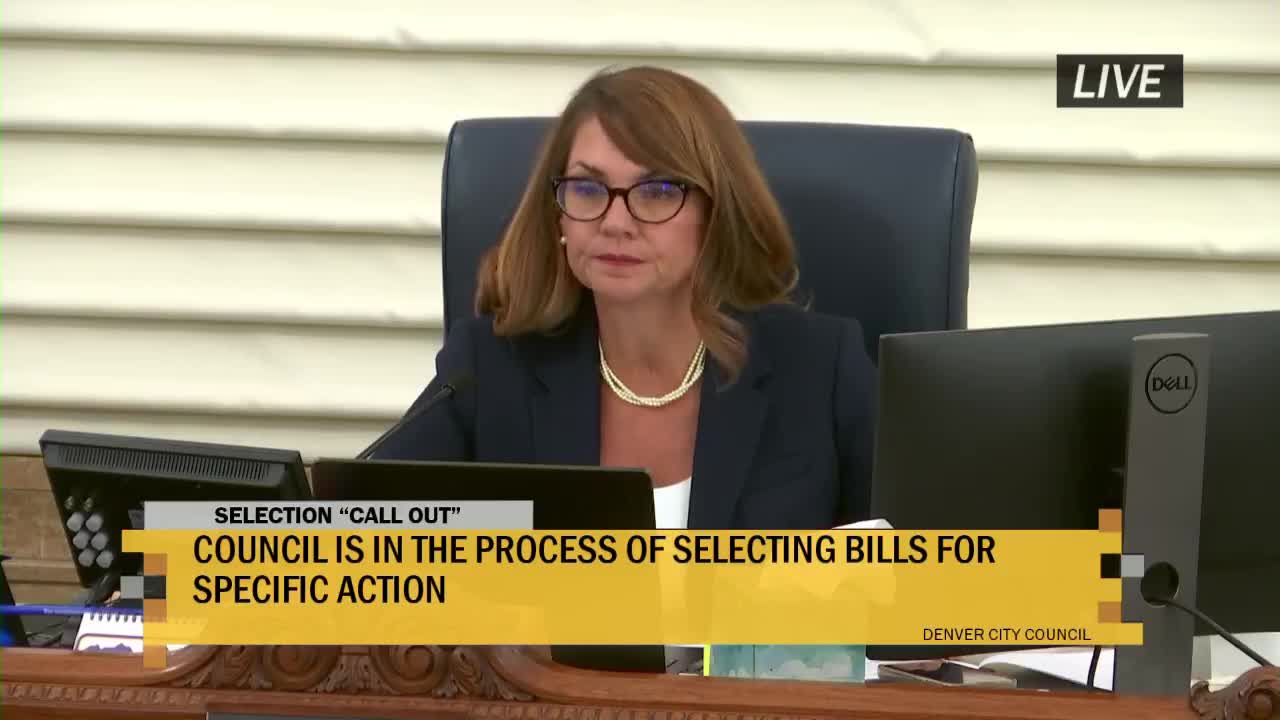 Council approves short extension for recycling transfer-station contract amid objections over no-bid terms