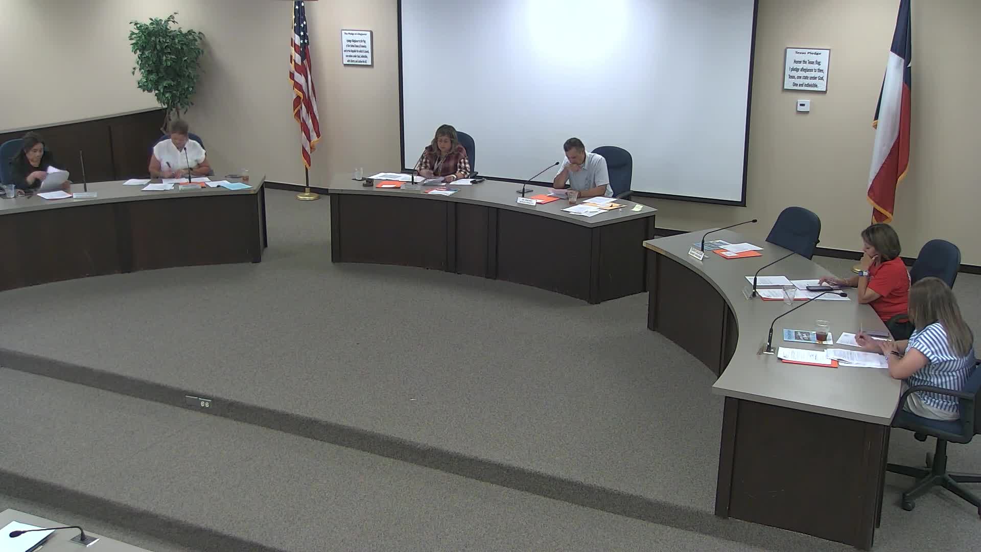 Plainview ISD Board Approves Contracts for Staff Development and Student Travel Policies