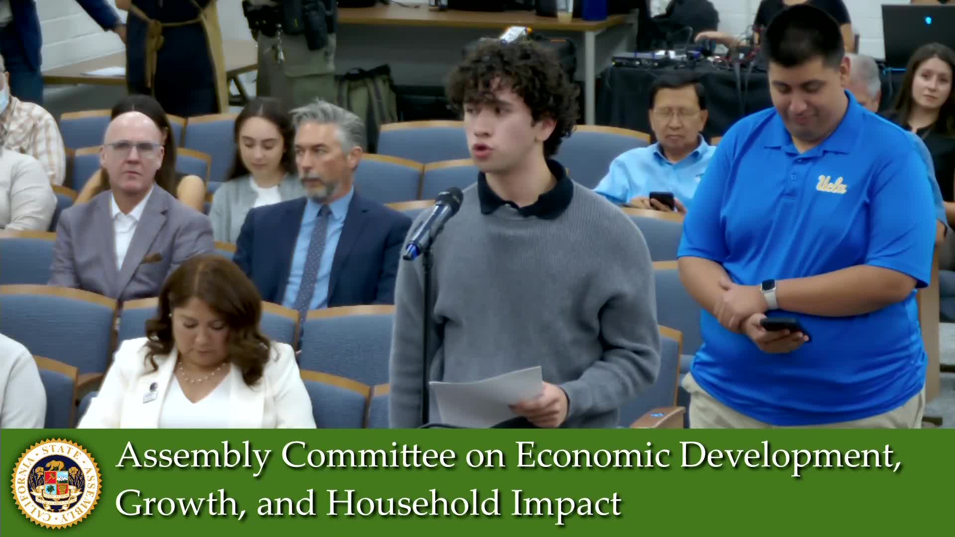 UCLA Labor Center Research Highlights Struggles of Student Workers in Los Angeles County