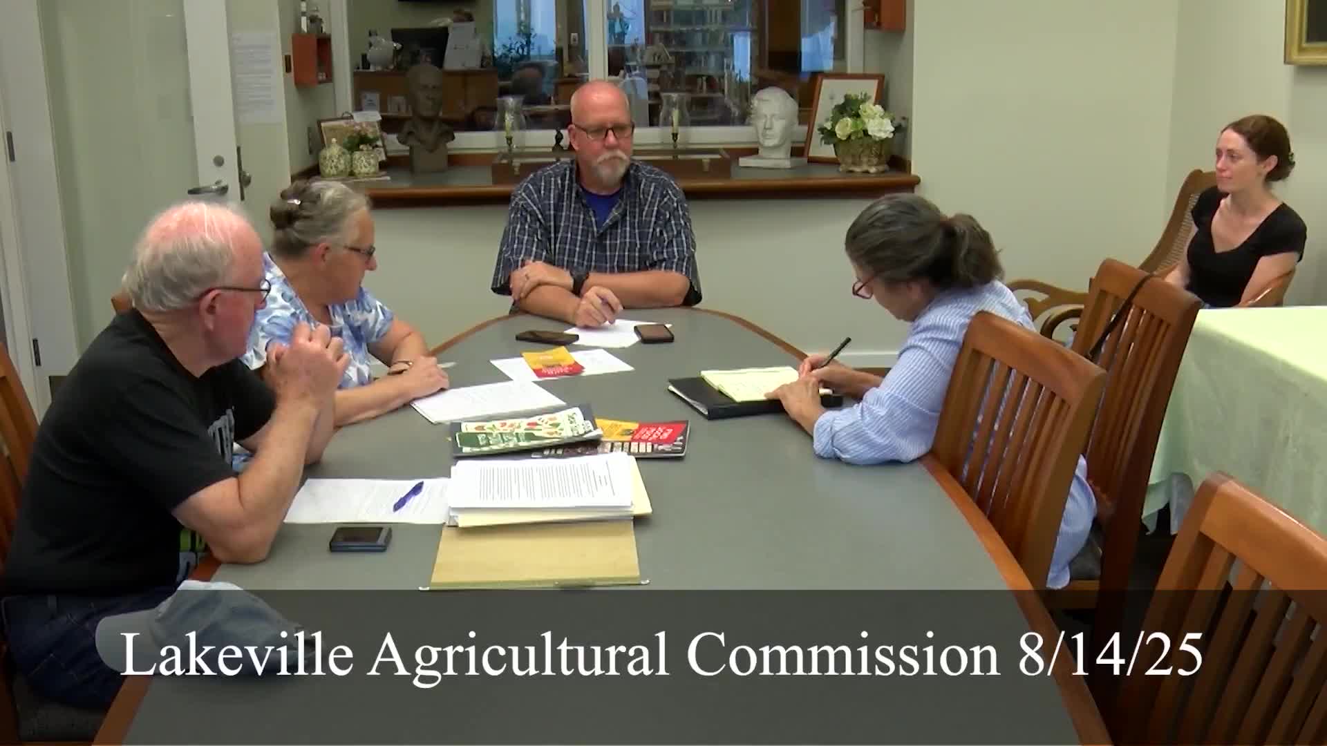 Lakeville Agricultural Commission adjourns Aug. 14 meeting after unanimous aye vote
