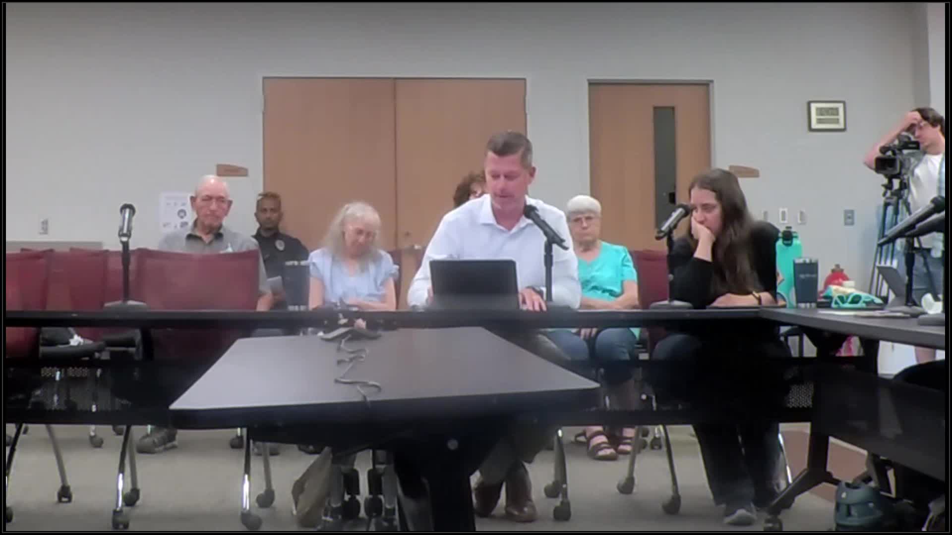 Council raises comp plan timing as airport grants, DEI language and urban trails roles are reviewed